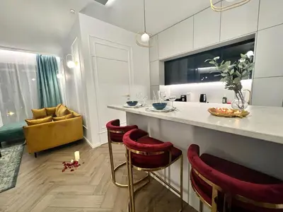 Część wypoczynkowa w obiekcie 2-pokojowy apartament z jacuzzi w centrum Top widok!