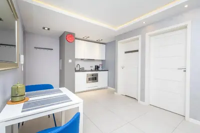 Kuchnia lub aneks kuchenny w obiekcie ALABAS - Stylish Central Apartment Check In 24h - Steps from Market Square & River