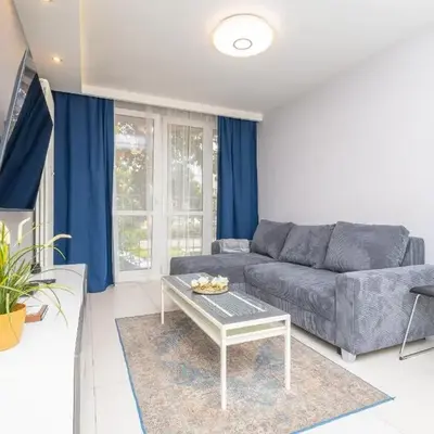 ALABAS - Stylish Central Apartment Check In 24h - Steps from Market Square & River