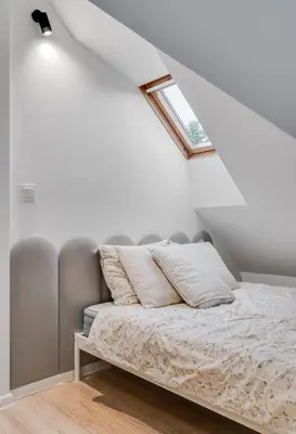 Łóżko lub łóżka w pokoju w obiekcie COMFISTAY Dubois 31 - City Access and Free Parking