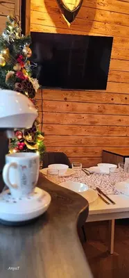 Telewizja i/lub zestaw kina domowego w obiekcie 3 Peaks Houses - Domki Całoroczne