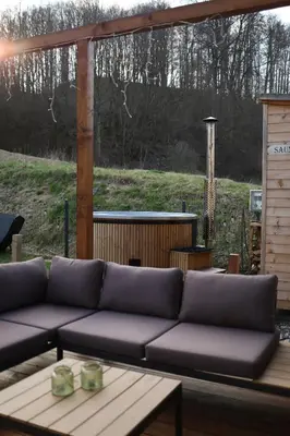 Część wypoczynkowa w obiekcie Domek Jeleniówka z Sauną i podgrzewaną Balią z Jacuzzi