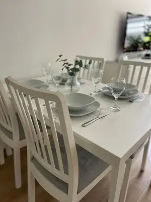 Telewizja i/lub zestaw kina domowego w obiekcie Piast Castle Apartment Brzeg