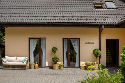 Budynek, w którym mieści się pensjonat