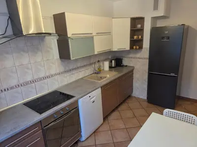 Kuchnia lub aneks kuchenny w obiekcie Zamieszkaj w Sercu Wrocławia