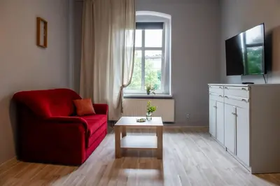 Telewizja i/lub zestaw kina domowego w obiekcie Pokoje nad Kłodnicą