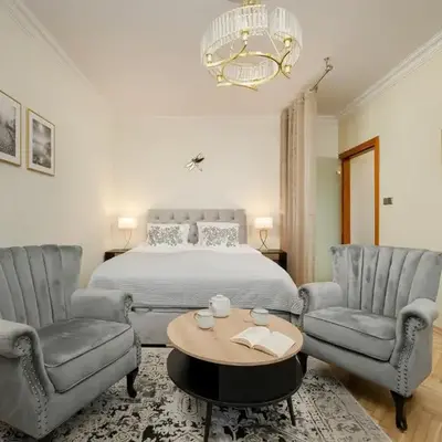 Przestronne Studio Blisko Starego Miasta by Noclegi Renters