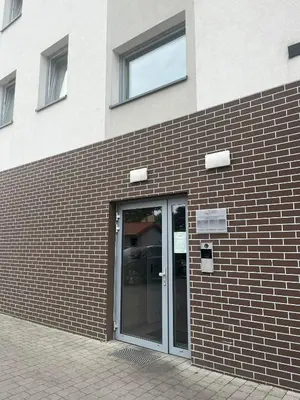 Fasada lub wejście do obiektu Apartament Andrea z balkonem