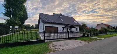 Budynek, w którym mieści się dom wakacyjny