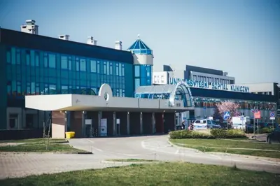 Budynek, w którym mieści się apartament