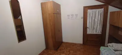 Łóżko lub łóżka w pokoju w obiekcie Adam room 5