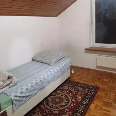 Adam room 5