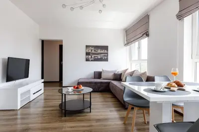 Plan piętra w obiekcie Сlose-Urban Chic - Great Location - 2 Bedrooms& Legnicka