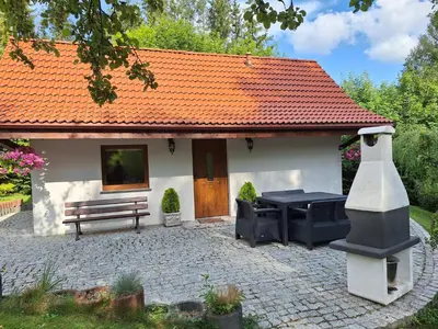 Ogród w obiekcie Domek Nad Strumykiem