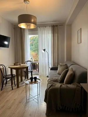 Część wypoczynkowa w obiekcie APARTAMENTY LAVENDERIA z widokiem na Górę Parkową, blisko centrum, spokojna okolica