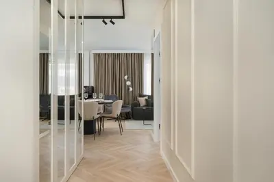 Plan piętra w obiekcie Elegancki Apartament z Parkingiem Blisko Starego Miasta by Noclegi Renters