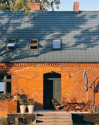 Budynek, w którym mieści się apartament