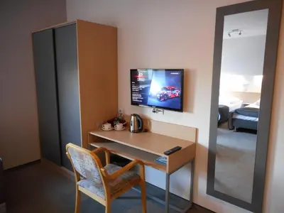 Telewizja i/lub zestaw kina domowego w obiekcie Hotel Platan