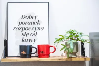 Zestaw do parzenia kawy i herbaty w obiekcie Apartament Łokietka