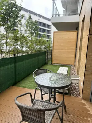 Balkon lub taras w obiekcie Luksusowy Apartament River Point Kępa Mieszczańska