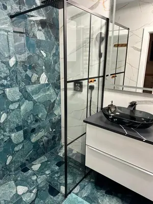 Łazienka w obiekcie Luksusowy Apartament River Point Kępa Mieszczańska