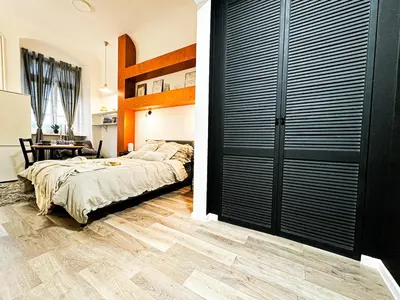 Łóżko lub łóżka w pokoju w obiekcie Walk 50m to Market Square & Rynek! Stylish 1BR, Kitchen
