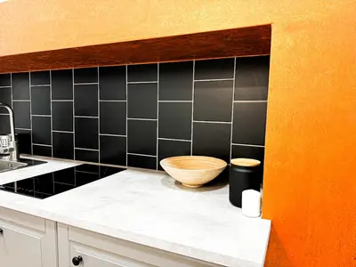Kuchnia lub aneks kuchenny w obiekcie 1min Walk to Market Square, Beautiful Views! Stylish 1BR Kitchen