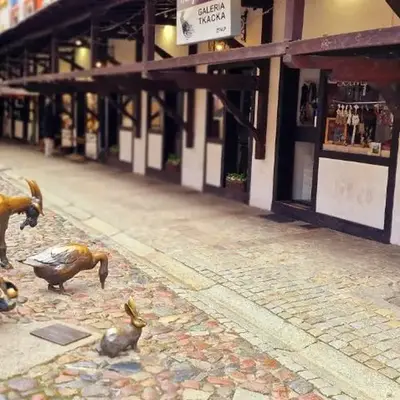 100 steps from Rynek