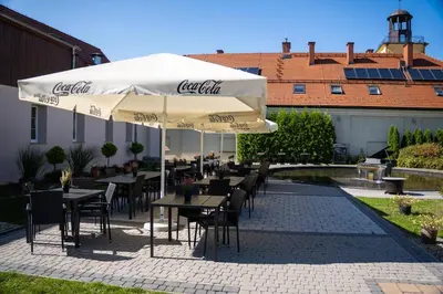 Budynek, w którym mieści się motel