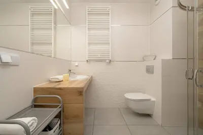Łazienka w obiekcie Jesionowa 37 Elegancki Apartament i Parking by Noclegi Renters