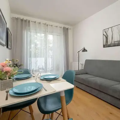 Jesionowa 37 Elegancki Apartament i Parking by Noclegi Renters