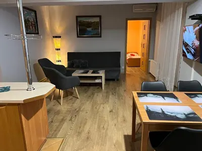 Telewizja i/lub zestaw kina domowego w obiekcie Apartament Kudowa Zdrój - Słone 60m2