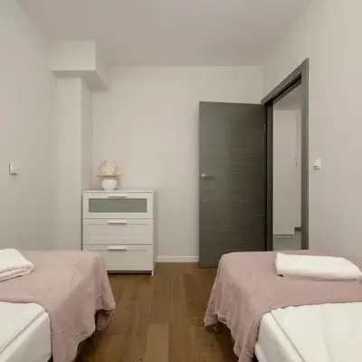 Kukuczki 7 Stylowy Apartament we Wrocławiu by Noclegi Renters
