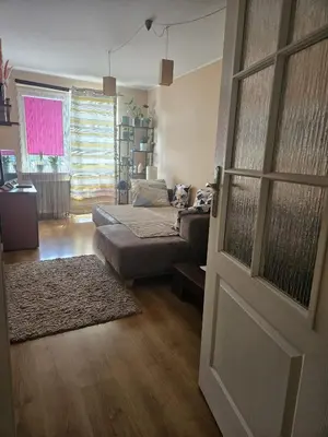 Łóżko lub łóżka w pokoju w obiekcie Gracious stay shared apartment