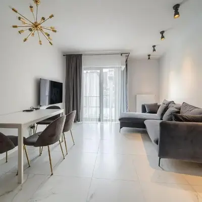 Zyndrama City Centre Deluxe Apartment by BookingHost
