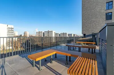 Balkon lub taras w obiekcie WrocApartments WestCenter - Parking Free
