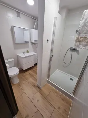 Łazienka w obiekcie Konkrety Lubin