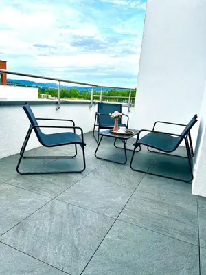 Balkon lub taras w obiekcie Apartament Piwonia