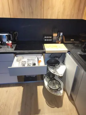 Kuchnia lub aneks kuchenny w obiekcie Komfortowy apartament dla 7 osób CH Arena, prywatny parking