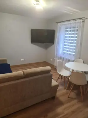 Telewizja i/lub zestaw kina domowego w obiekcie Apartament mieszkanie do wynajęcia Justyna