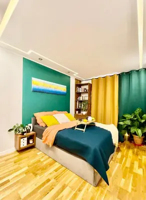 Łóżko lub łóżka w pokoju w obiekcie Comfortable Apart, Old Town, Free parking, hanging bed, Wi-Fi, lift, aircon,self check-in 24h, Stare Miasto, winda, nowy budynek, garaż 0 zl, klima