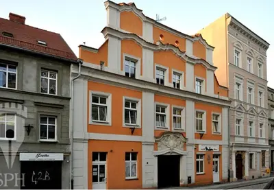 Budynek, w którym mieści się apartament