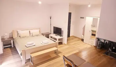 Telewizja i/lub zestaw kina domowego w obiekcie Justinrent Żołnierska 12