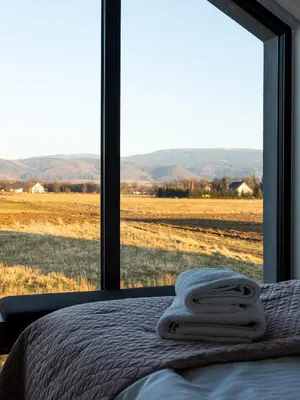 Łóżko lub łóżka w pokoju w obiekcie Loft Śnieżnik