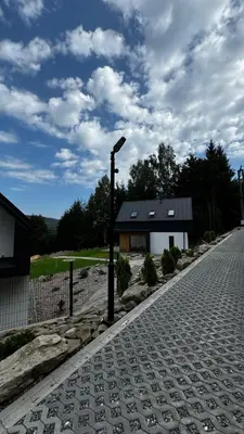 Budynek, w którym mieści się dom wakacyjny