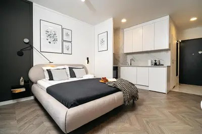 Kuchnia lub aneks kuchenny w obiekcie Kwintesencja wygody w Centrum apartamenty 26 i 63 by Apartamenty na dni Wrocław