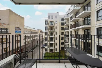 Balkon lub taras w obiekcie Apartment Near Centre of Wrocław with AC and Parking by Renters Prestige