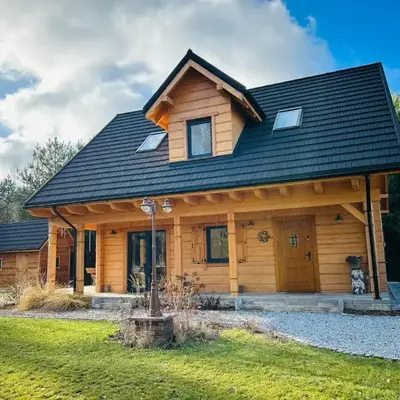 Dom z bala sauna jacuzzi Saunowisko