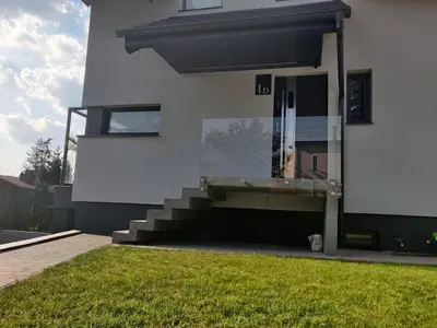 Budynek, w którym mieści się dom wakacyjny