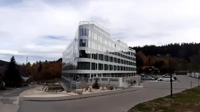 Budynek, w którym mieści się apartament